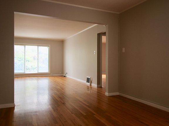3rd image of 1390 17th Ave