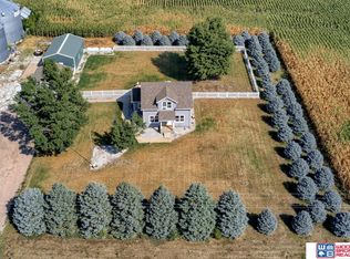 910 41st Rd, Bellwood, NE 68624