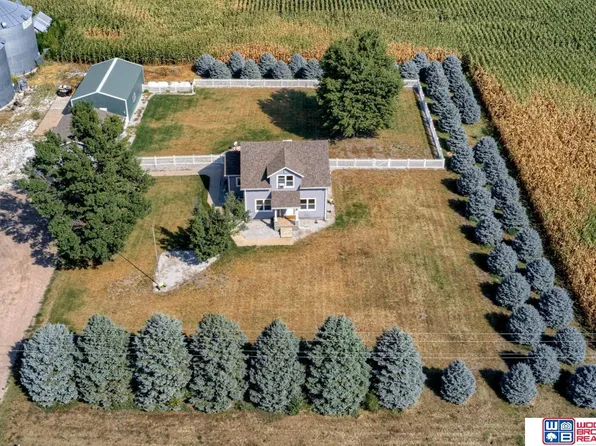 910 41st Rd, Bellwood, NE 68624