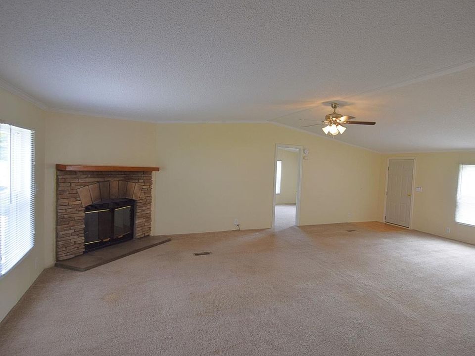 2nd image of 126 Sheffield Dr