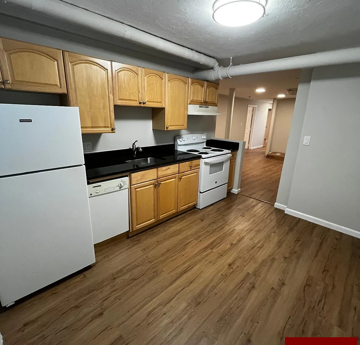 4 bed, 2.0 bath, $6,760 — Photo 1