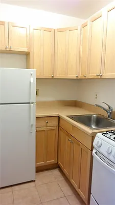 Rented by Stephen P. Wald | media 28