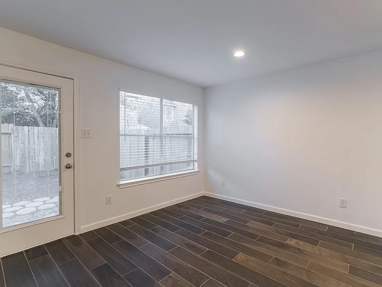 226 Blushwood Pl — Photo 21