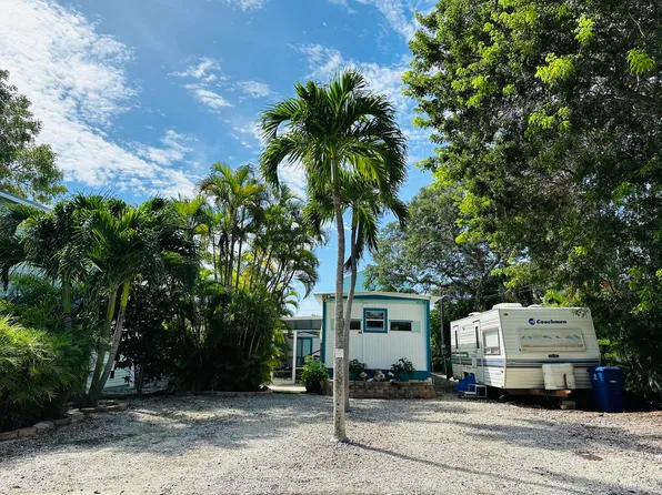 31048 Avenue J, Big Pine Key, FL 33043