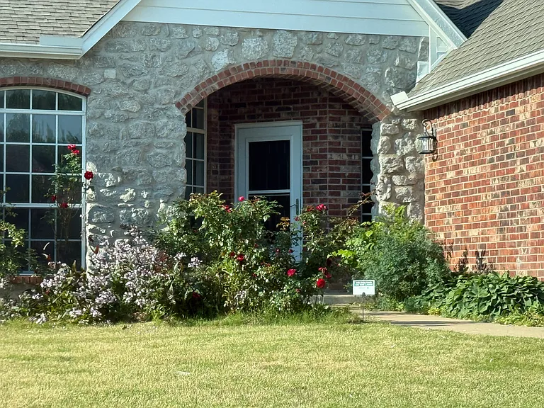 3609 W Boston Pl — Photo 2
