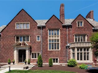 29755 Somerset Rd, Perrysburg, OH 43551