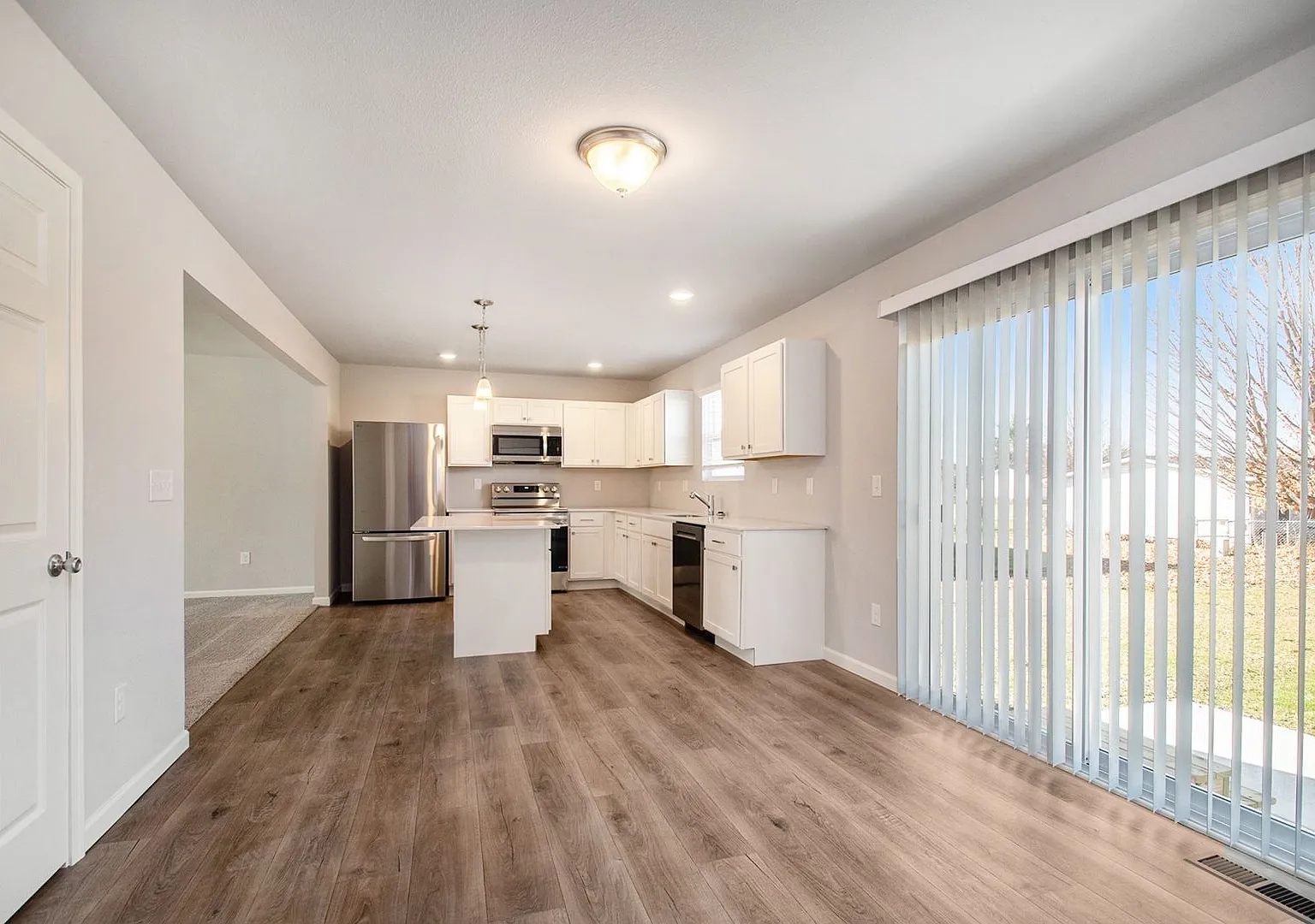 New Construction - Move-In Special: Get October FREE! Move In by September 30th to receive FREE r... — Photo 2