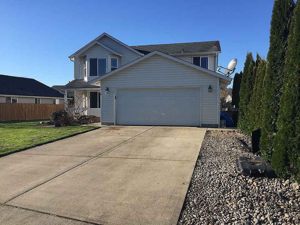 1st image of 210 Blue Jay Ct