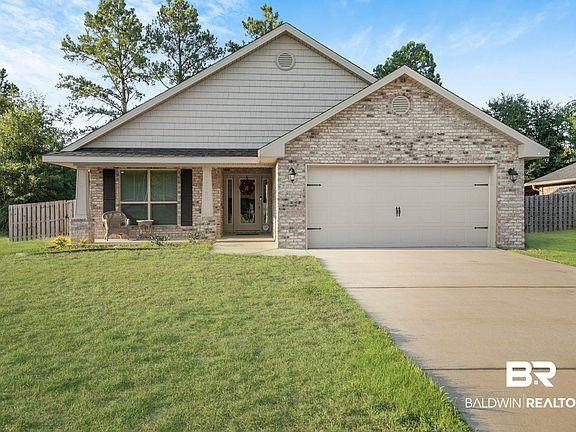 3rd image of 22107 Garland Loop