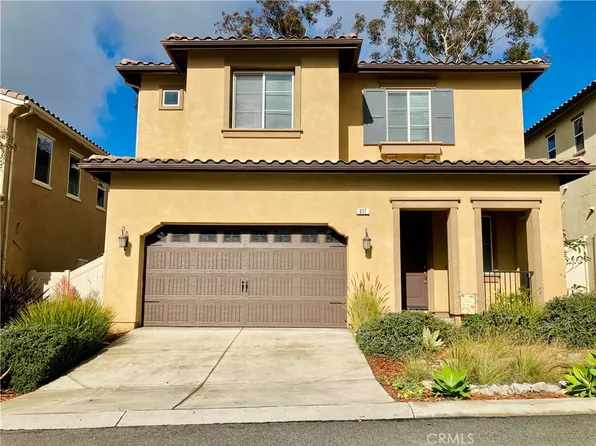 617 Topaz Ct, Vista, CA 92083