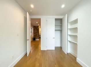 115 Carlton Ave #2J, Brooklyn, NY 11205