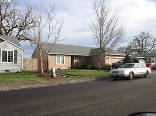 1067 Black Walnut St, Gervais, OR 97026