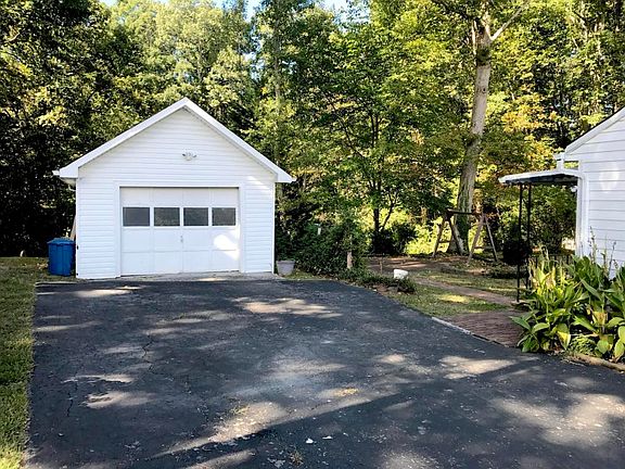 5th image of 1923 Houstonia Dr