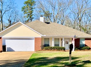 431 Walnut Grove Dr, Pearl, MS 39208