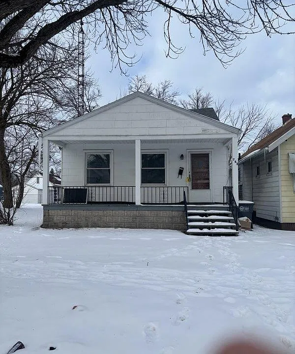 743 Waverly Ave