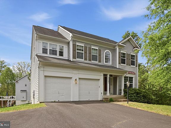 2nd image of 3583 Shandor Rd
