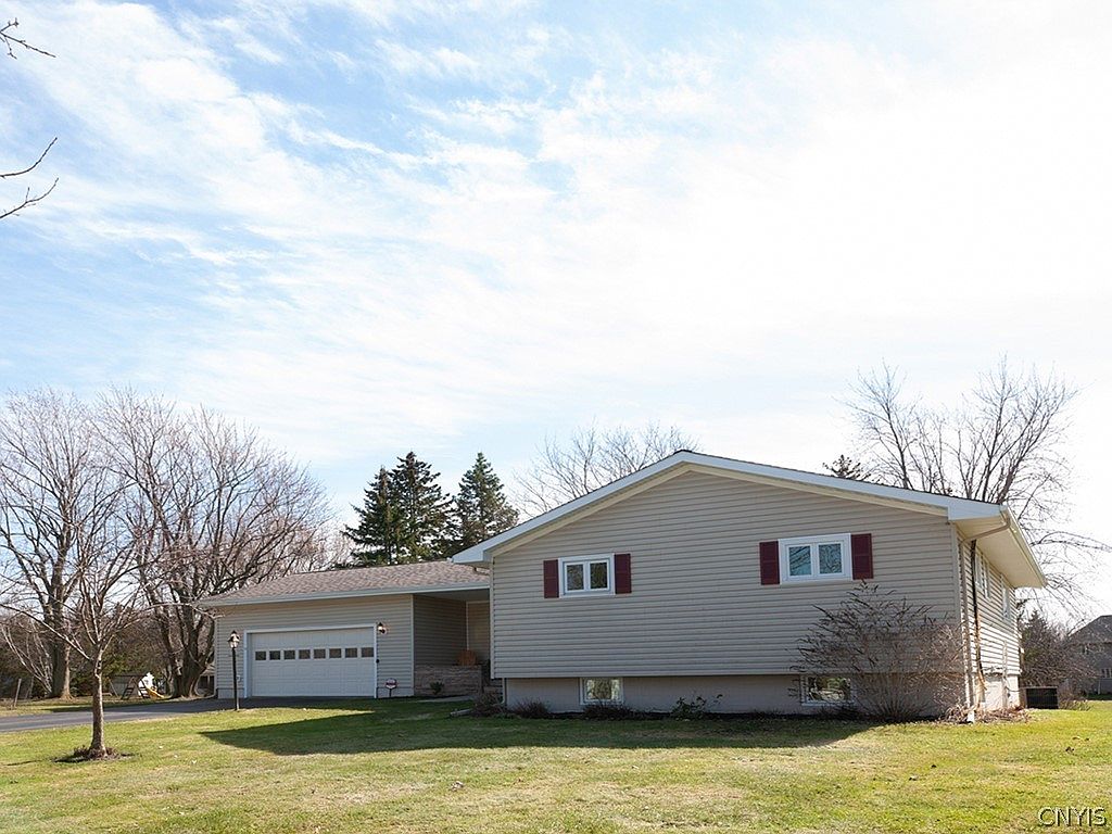 475 Bugbee Dr, Watertown, NY 13601 Zillow