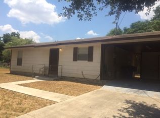 1115 Texas St, Pleasanton, TX 78064