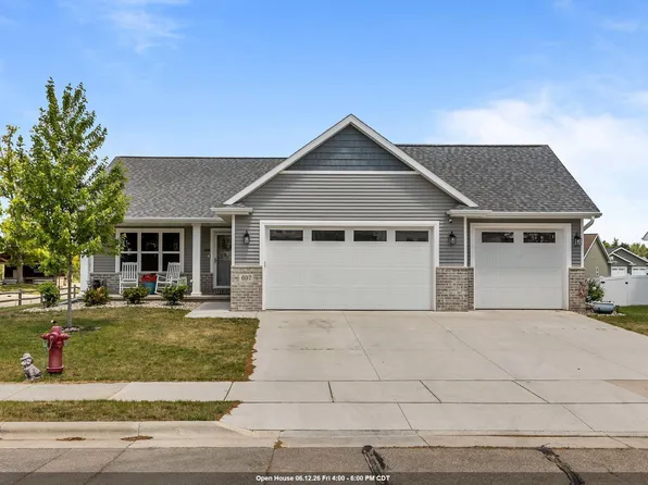 607 W 5th St, Shawano, WI 54166