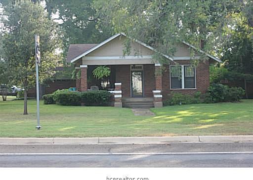 1st image of 702 N Bremond St