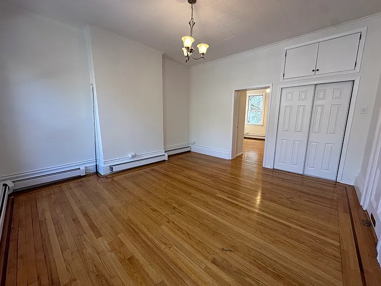 310 Bloomfield St #1 — Photo 8