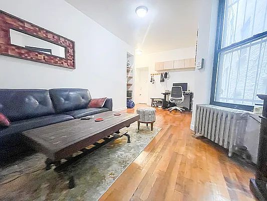 1st image of 361 E 10th St #42