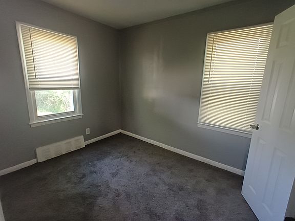 5th image of 19352 Cameron Ave