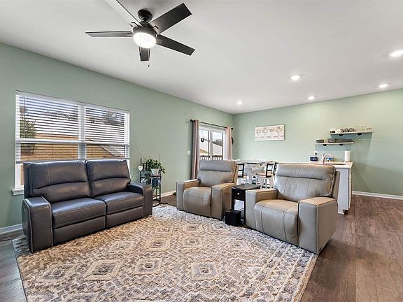 3rd image of 3230 Scanlon Farms Rd