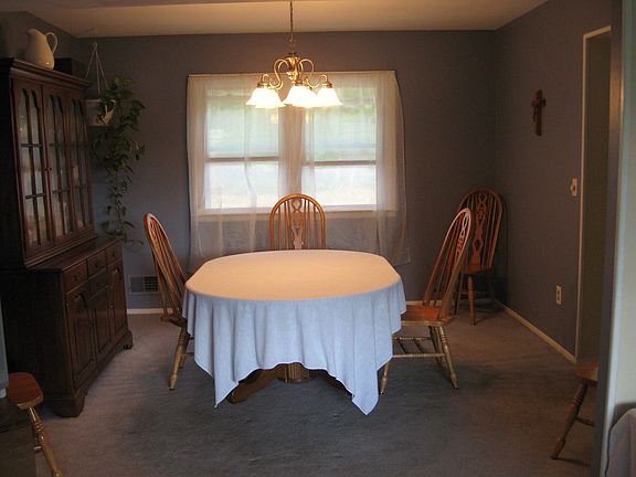5th image of 137 London Ct