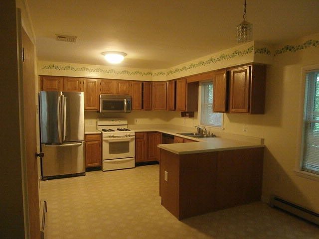 2nd image of 24 Hazel Ct