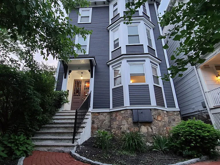 25 Evergreen St #1 — Photo 12