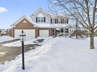 1063 Mendolin Ct, Powell, OH 43065