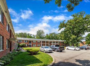 1024 S Brown St #B11, Jackson, MI 49203