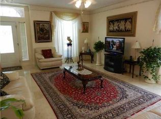 100 W Oxford Dr, Pflugerville, TX 78660