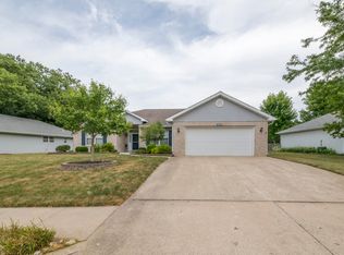 3516 Woods Edge Rd, Columbia, MO 65203