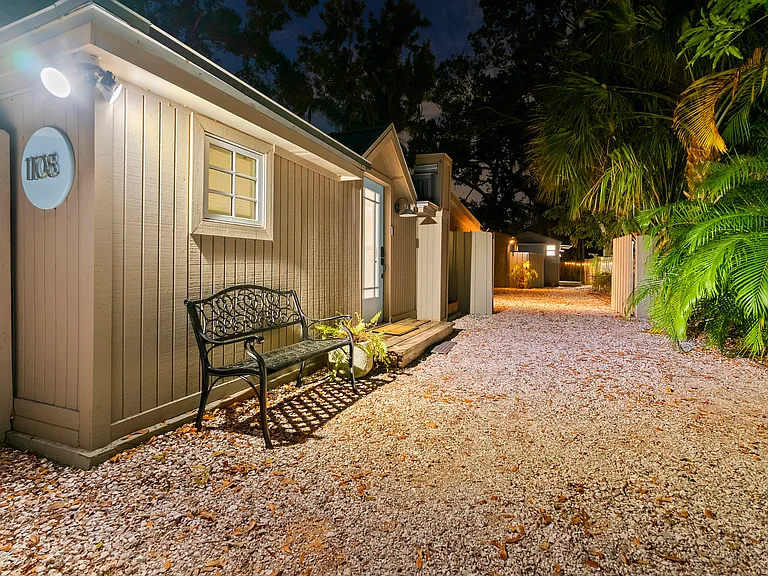 1108 Colleton Dr #1 — Photo 18
