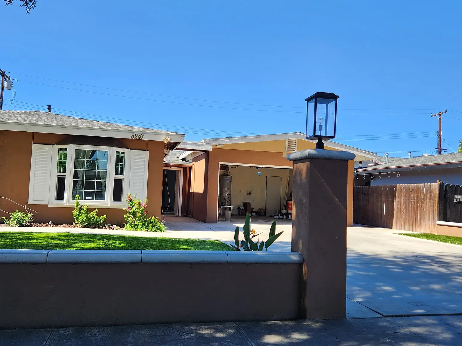 3 bed, 1400 sqft, $3,850 — Photo 1