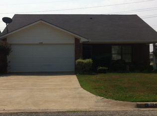 1264 Cleardale Dr, Longview, TX 75604