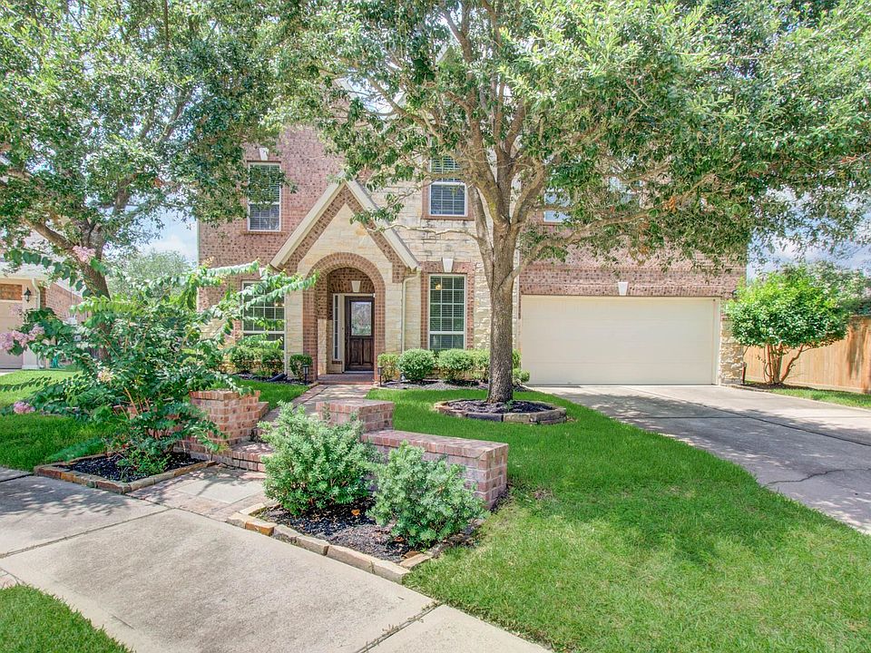 1st image of 18018 Channel Hill Dr