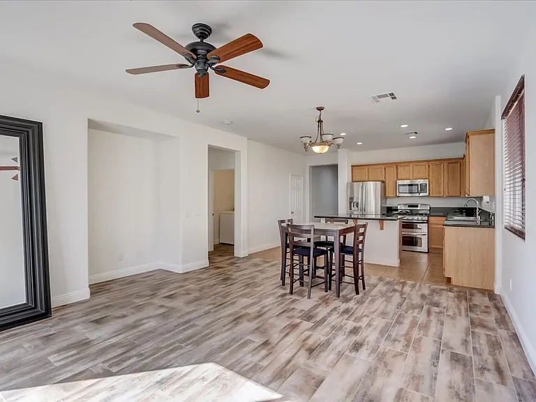 10948 Positano St — Photo 6