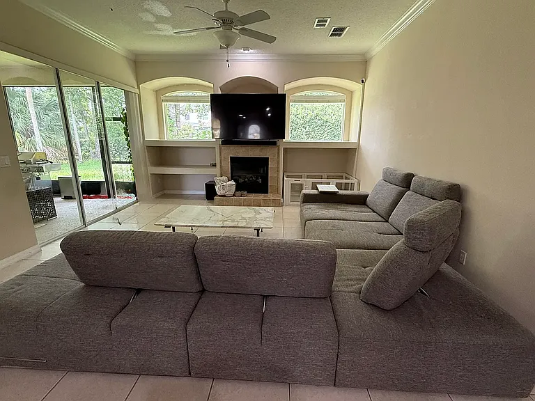 1603 Redwood Grove Ter — Photo 3