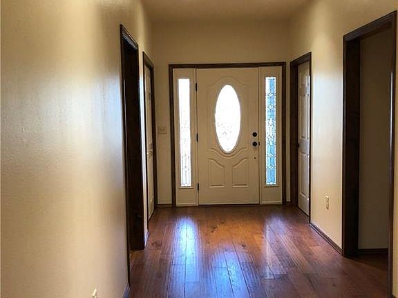4th image of 25 Woodland Cir