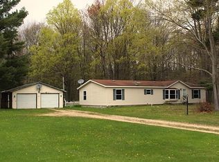 8474 Beaver Rd, Grayling, MI 49738