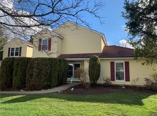 34 Candlestick Ct, Warwick, NY 10990