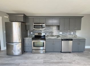 28 King St APT 2, Westfield, MA 01085