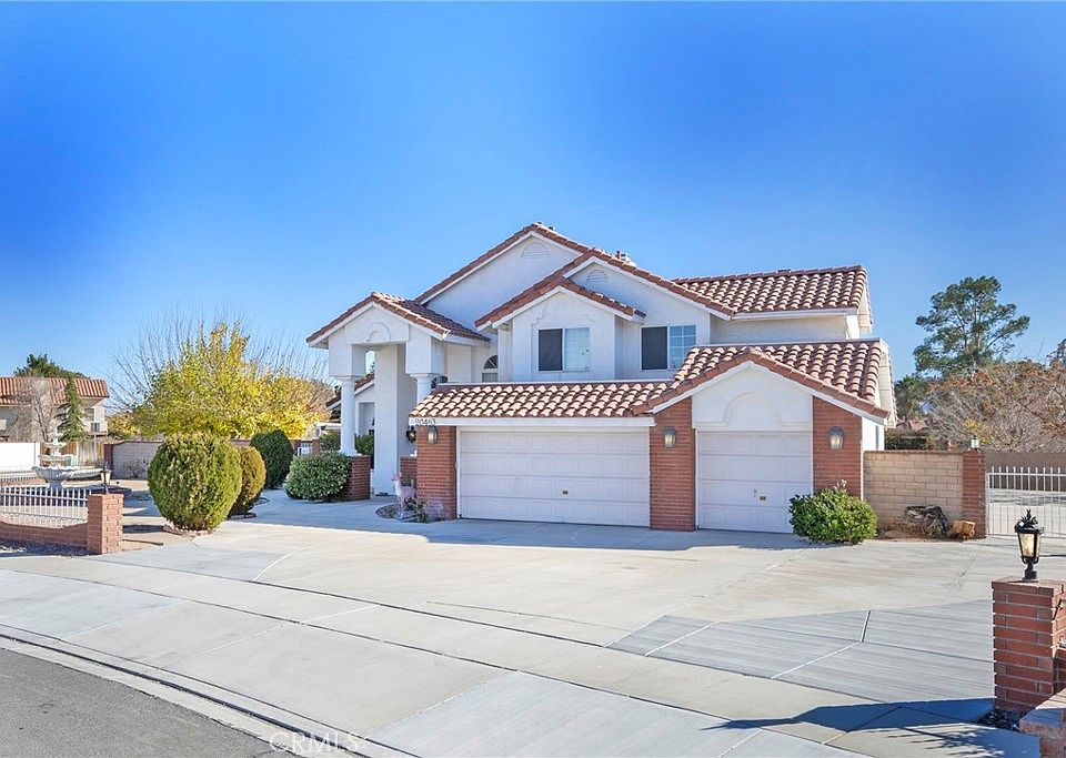1st image of 20463 Little Bear Ct