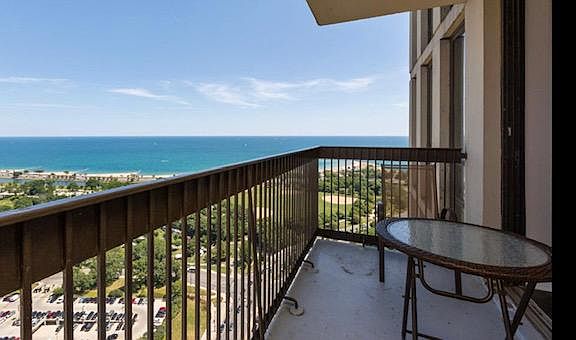 Balcony with East, North & West views. Capture the sunrise and sunset views.