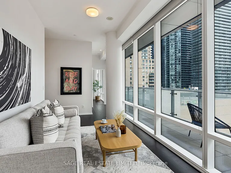 1 Bloor St E #510 — Photo 32