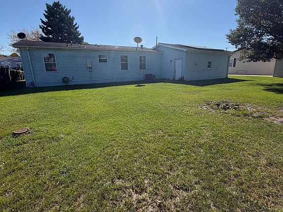 4th image of 5332 White Pine Ln