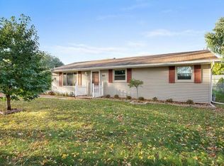 2447 Pecan St, Green Bay, WI 54311
